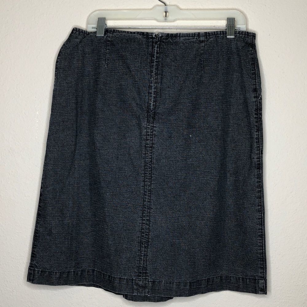 Austin Clothing Co. Denim Skirt - Picture 3 of 7